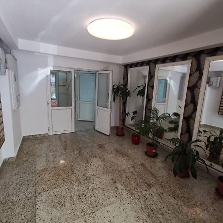 Holidays Inn Studio Bucharest Luaran gambar